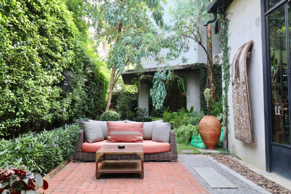 Relaxing space in a lush back garden