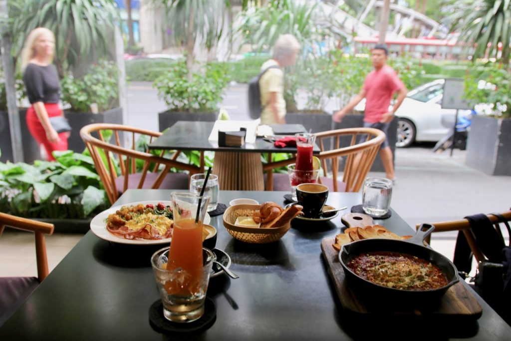 Indulge Asoke Brunch Spot